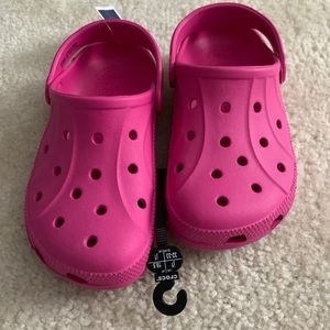 NWT crocs size 1 girls. Pink